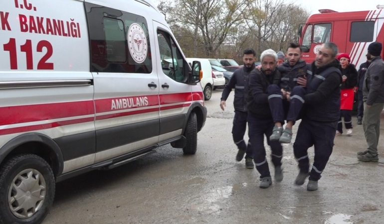 Beton fabrikasında yangın: 2 işçi dumandan etkilendi