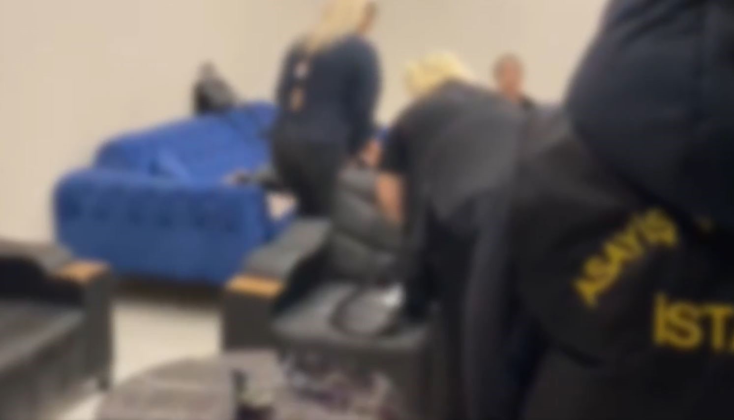 Masaj salonlarına fuhuş operasyonu