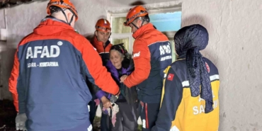 Edirne’de korku dolu dakikalar, çökme riski nedeniyle AFAD vatandaşları tahliye etti