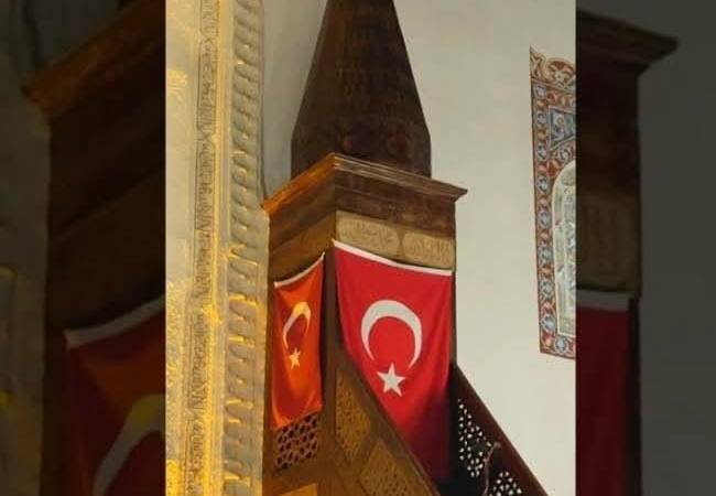 Cuma hutbesinde ’Minberler bayrakla süslensin’ teklifi