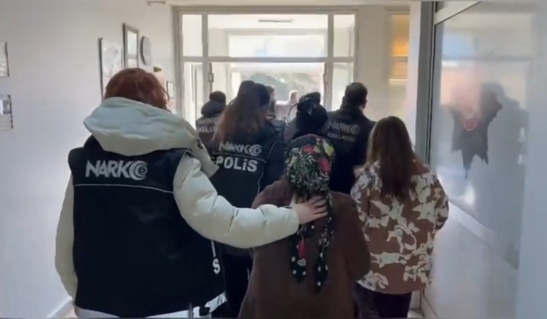 Kırklareli merkez ve Lüleburgaz’da uyuşturucu operasyonu: 5 tutuklama