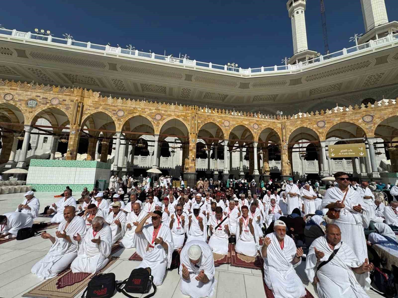 Yenişehir Uluslararası Havalimanı’nda umre yoğunluğu: Yıllık 20 bin yolcu hedefine ulaşıldı