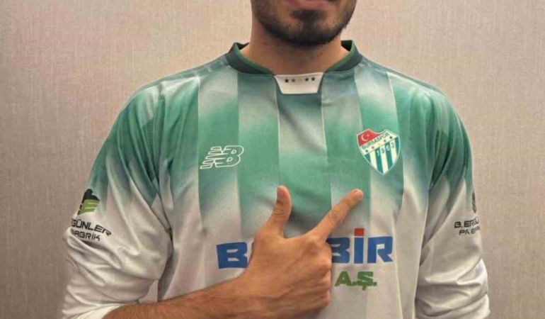 Bursaspor yeni golcüsünü resmen açıkladı