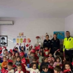 Balıkesir’de polisler miniklere trafik eğitimi verdi