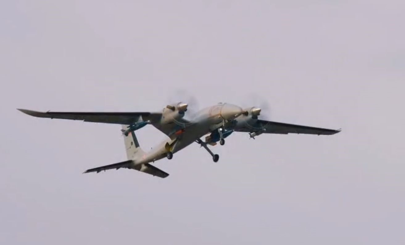 AKINCI TİHA, ROKETSAN TEBER-82 güdüm kiti ile hedefi vurdu