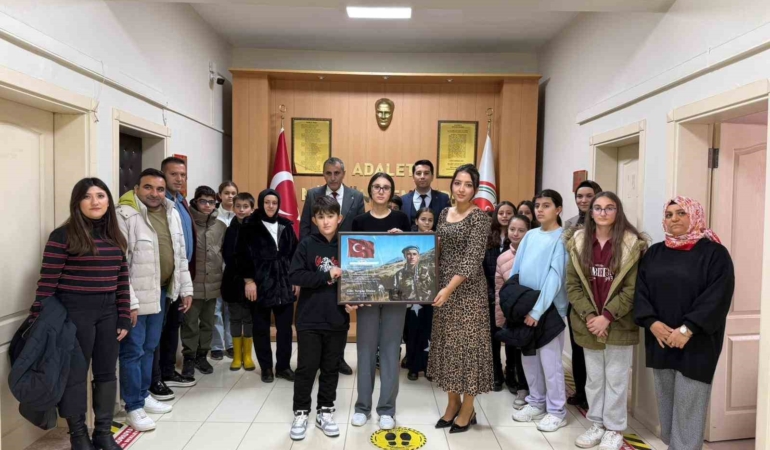 Pankreas kanserinden hayatını kaybeden gazinin anısı adliye duvarında yaşatılacak