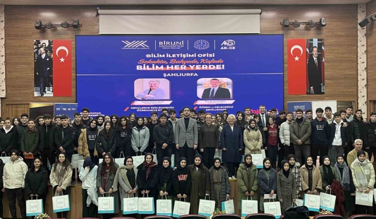 Biruni Üniversitesi, YÖK’ün ‘Bilim Kafe’ etkinlikleriyle 6 ilde gençlerle buluştu