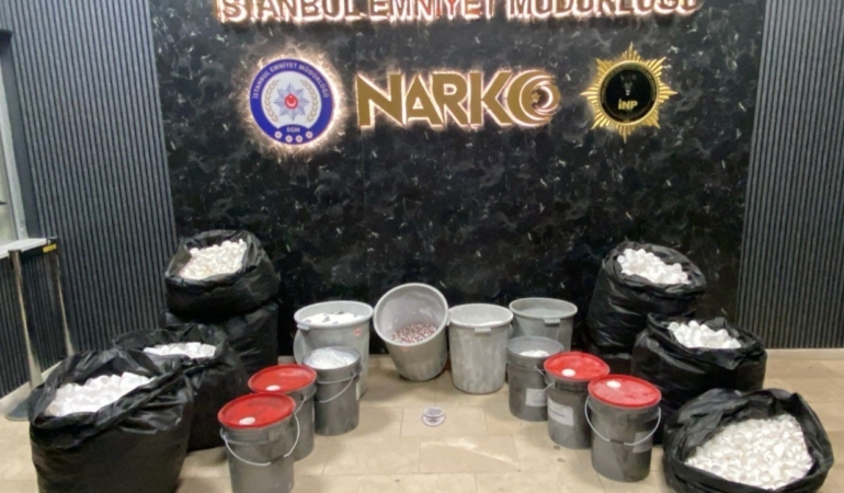 İstanbul’da 591 bin 250 adet sentetik ecza hapı ele geçirildi