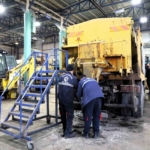 İş makinelerinin bakımı belediye atölyesinde yapılıyor