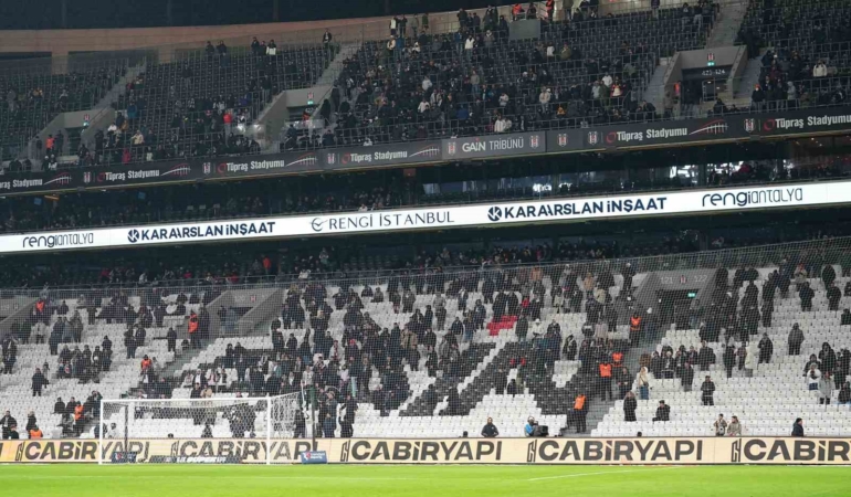 Dolmabahçe’de ‘istifa’ sesleri!