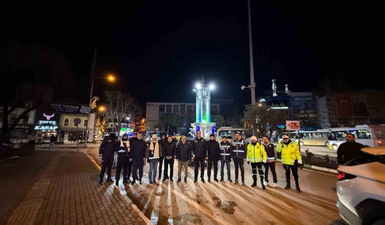 Gemlik’te protokol üyeleri yeni yıla sahada girdi