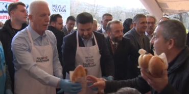 Kağıthane’de balık ekmek şöleni: 25 bin kişiye 6 tona yakın balık ekmek, helva ve gazoz ikramı