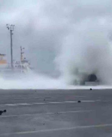 Yalova’daki fırtınadan çarpıcı görüntüler