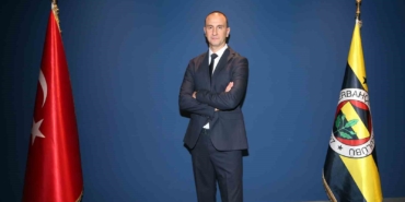 Fenerbahçe Medicana’da Başantrenör Taner Atik için imza töreni düzenlendi