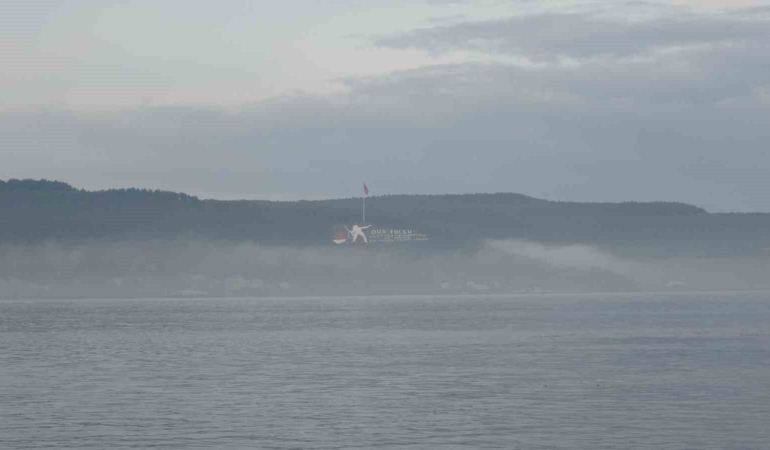 Çanakkale Boğazı, sis sebebiyle gemi geçişlerine kapatıldı