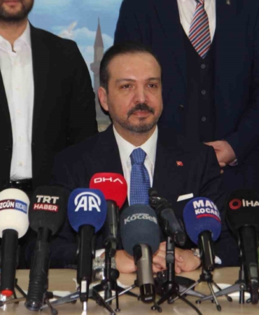 Kürşad Zorlu: "Terör örgütleri lağvedilmeli, Suriye’nin Kürdüyle, Arabıyla, Türkmeniyle bütünlüğü vazgeçilmez"