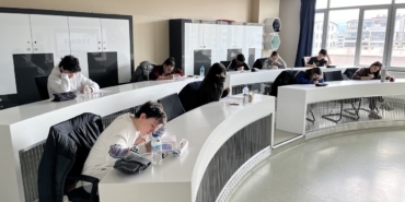 Öğrenci ve velileri sınav heyecanı sardı