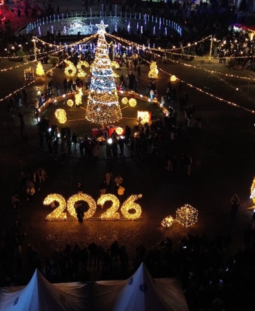 Bursa Yeni Yıl Meydanı’nda yılbaşı coşkusu