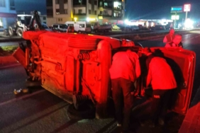 Gömeç’te devrilen ticari araçtaki 1 kişi yaralandı