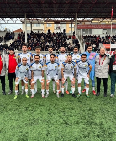 Söğütspor zorlu deplasmandan puanla dönmesi bildi