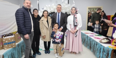 Başkan Dursun çocukların karne heyecanını paylaştı