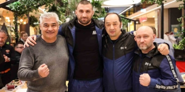 Viktor Faust, Makedon rakibi Cvetkov’u ilk rauntta nakavt etti