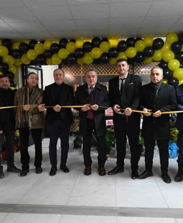 Bozüyük’te Taksiciler ve Taksi Dolmuşçuları Derneği Ofisi hizmete girdi