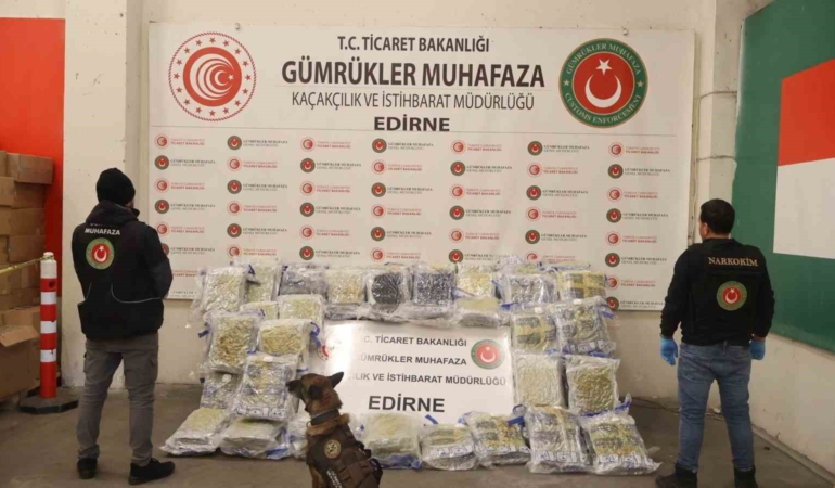 Kapıkule’de 144 kilo esrar ele geçirildi