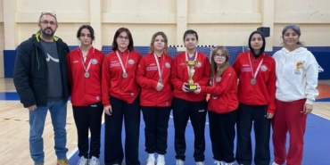 Şampiyon badmintonda da değişmedi