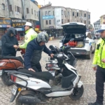 Edirne’de motosiklet sürücülerine trafik denetimi