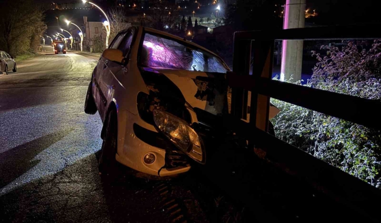 Kaza yapan sürücü aracı bırakıp kayıplara karıştı