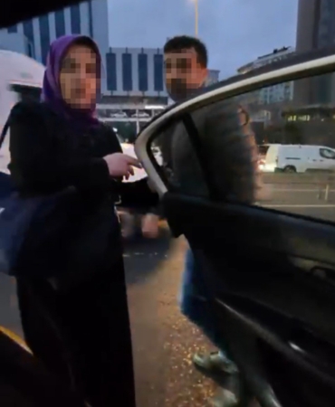 Taksici trafiği yoğun buldu, aldığı yolcuyu tekrar indirdi