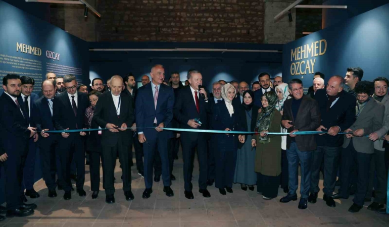 Cumhurbaşkanı Erdoğan, Hane İslam Eserleri Sergisi’nin açılışını yaptı