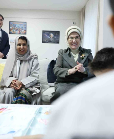 Emine Erdoğan: "Gazze’de iki senede 54 bine yakın çocuk yetim kaldı"