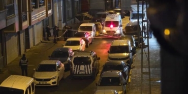 Küçükçekmece’de çatı katından düşen adam hayatını kaybetti