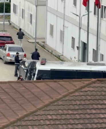 Uyuşturucu soruşturmasında gözaltına alınan ünlüler Adli Tıp Kurumu’na getirildi