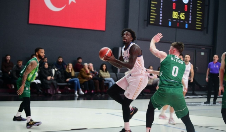 Çayırova Belediyesi, Federasyon Kupası’nda yarı finale yükseldi