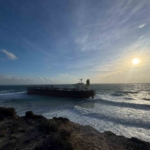 Bozcaada’da karaya oturan tanker 12 gün sonra kurtarıldı