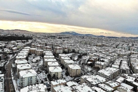 İstanbul’un yüksek kesimleri beyaza büründü