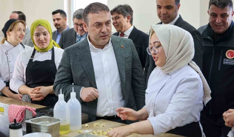 Vali Sözer Söğüt MYO’daki faaliyetleri yerinde inceledi