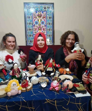 Geri dönüşümden sanata uzanan yolculuk: Bez bebekler yeniden hayat buldu