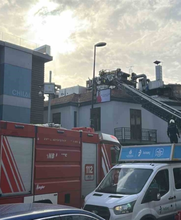 Beşiktaş’ta iş yerinde korkutan yangın: 1 itfaiyeci yaralandı