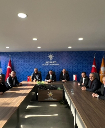 AK Parti Bilecik teşkilatı İl Genel Meclisi üyeleriyle bir araya geldi