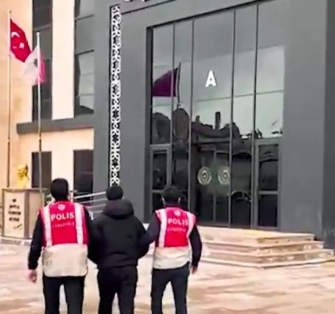 Çanakkale’de bir vatandaşı 4 milyon 500 bin TL dolandıran 3 şüpheli tutuklandı