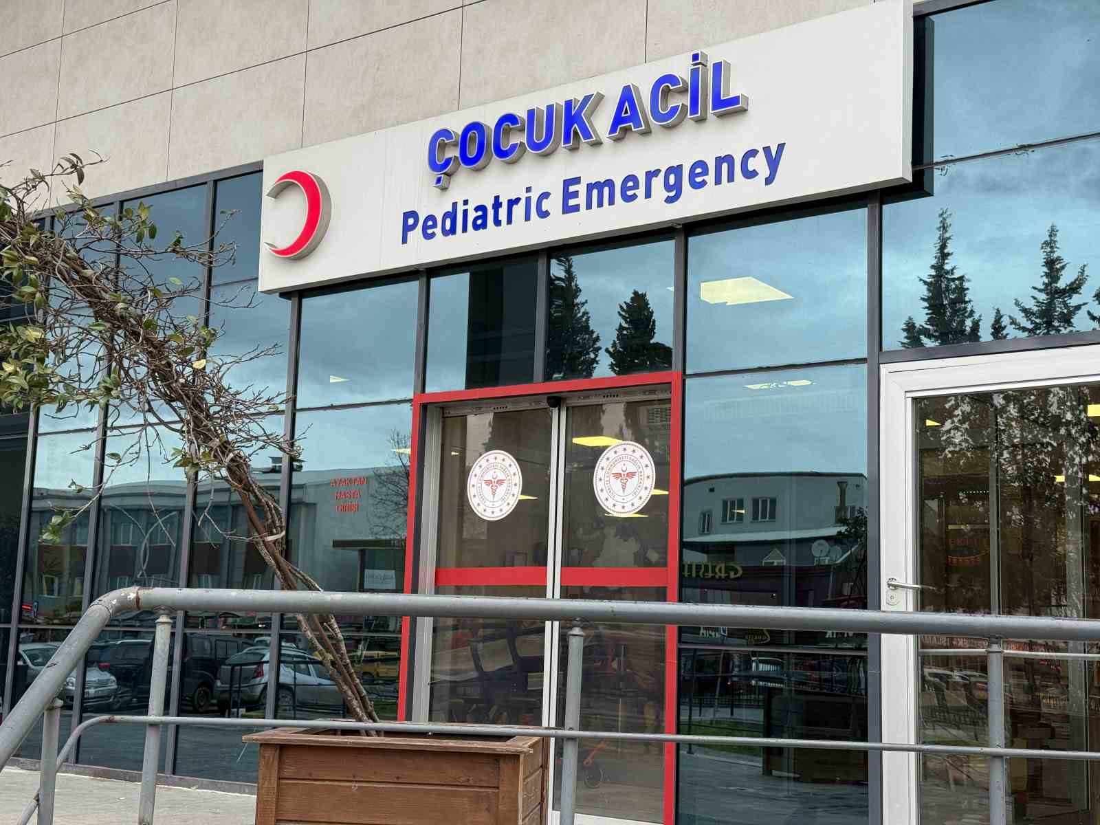 Bungalovda havuza düşüp yoğun bakıma alınan 3 yaşındaki çocuk hayatını kaybetti