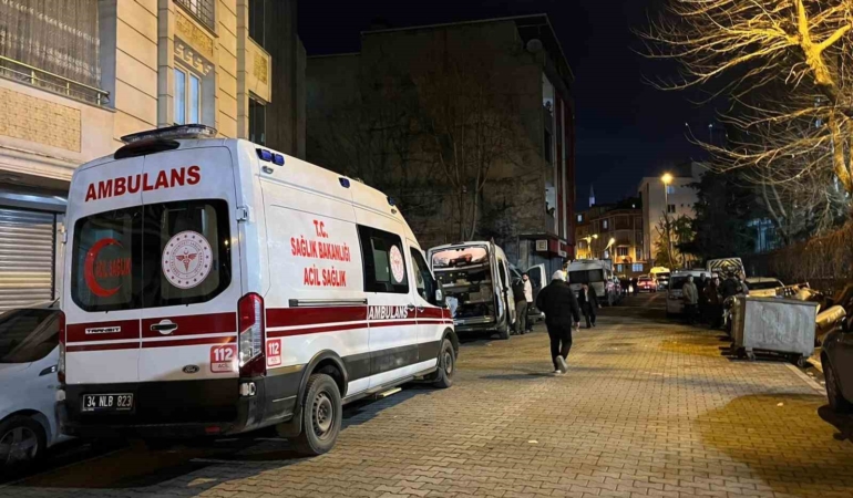 Esenyurt’ta iki grup arasında silahlı kavga: 1 ölü