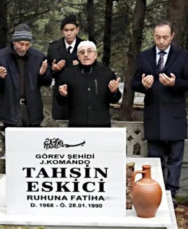 Şehit Jandarma Komando Er Tahsin Eskici kabri başında anıldı