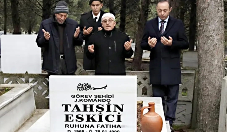 Şehit Jandarma Komando Er Tahsin Eskici kabri başında anıldı
