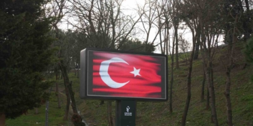 Esenler ay yıldızlı bayrağa büründü