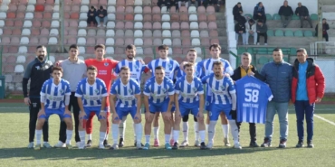 Osmaneli Gençlerbirliği Spor ligde fırtına gibi esiyor